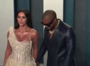 After Kanye West's strange notes, Kardashian writes that her husband has mental illness