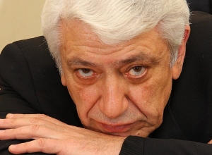 Այլ կարծիք ունենալը, չի նշանակում, որ մարդն իր երկիրն ավելի քիչ է սիրում, քան նրանք, որոնցից այսօր կախված է երկրի ապագան. Էդուարդ Թադևոսյան