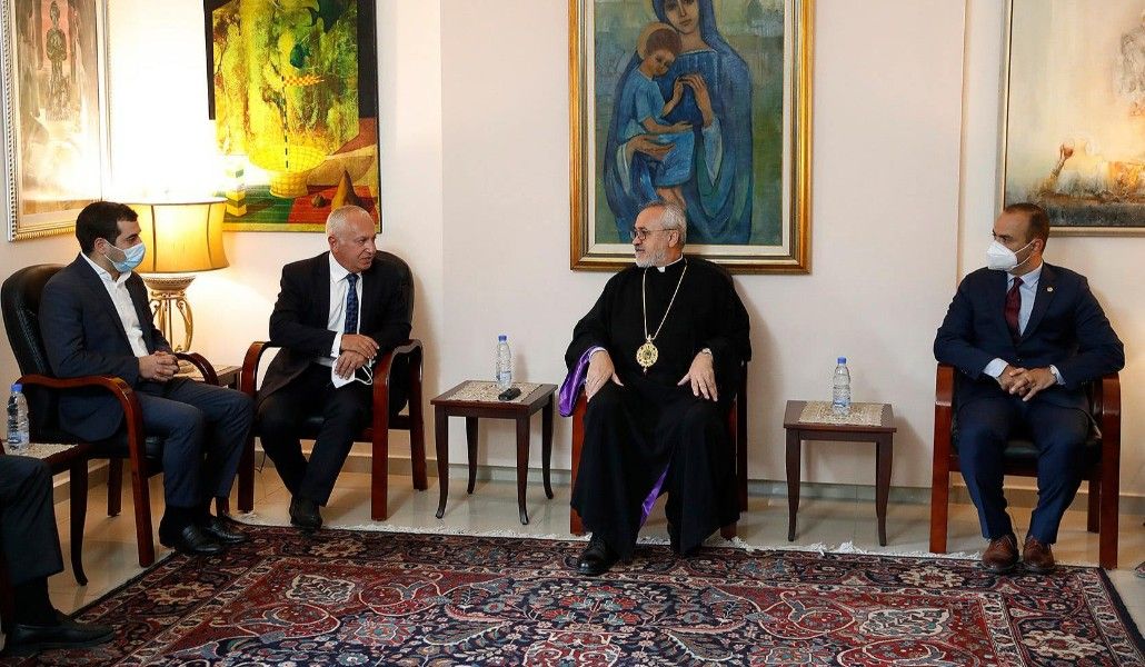 Առաջնորդարան (1)