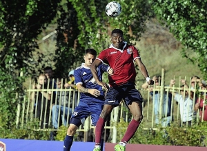 Չարենցավանի «Վանը»՝ Հայաստանի ֆուտբոլի Պրեմիեր լիգայի միանձնյա առաջատար