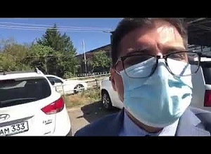 Արման Բաբաջանյանն այցելել է բերանն ու աչքերը կարած հացադուլ անողին