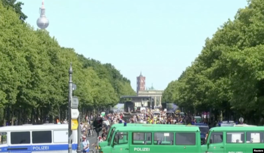 2DF656A8-06E7-42E4-B928-6CAF53DB2B44_w1023_r1_s