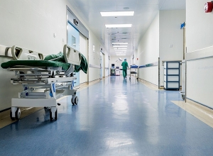 Причины алкогольного отравления изучаются: Министерство здравоохранения