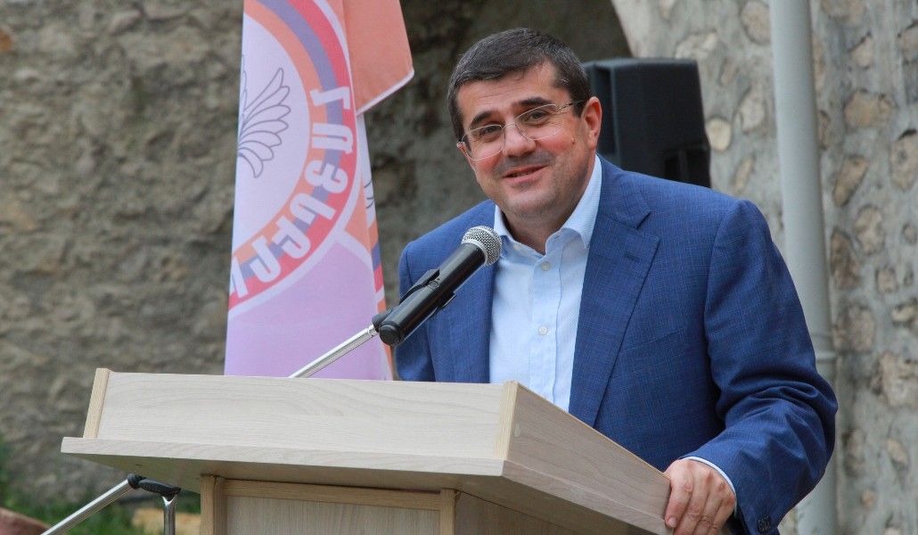 080920AHHrchMijocShushi (1)