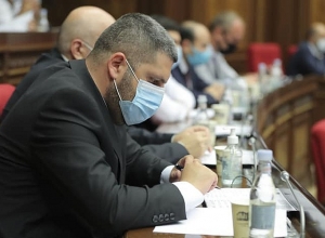 Քաղաքական թիմի համաձայնությամբ պետական ծառայությունս շարունակելու եմ գործադիրում․ Ա․ Փամբուխչյան