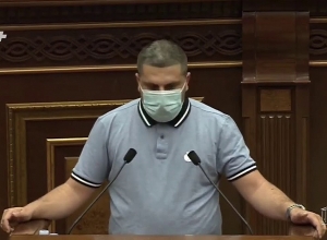 Սա իմ վերջին ելույթն է. Արմեն Փամբուխչյանը վայր է դնում մանդատը