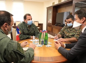 На встрече с Давидом Тонояном посол Франции выразил соболезнование в связи с жертвами среди военных и гражданского населения