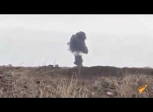 Кадры уничтожения 1 из 3 военных самолетов противника