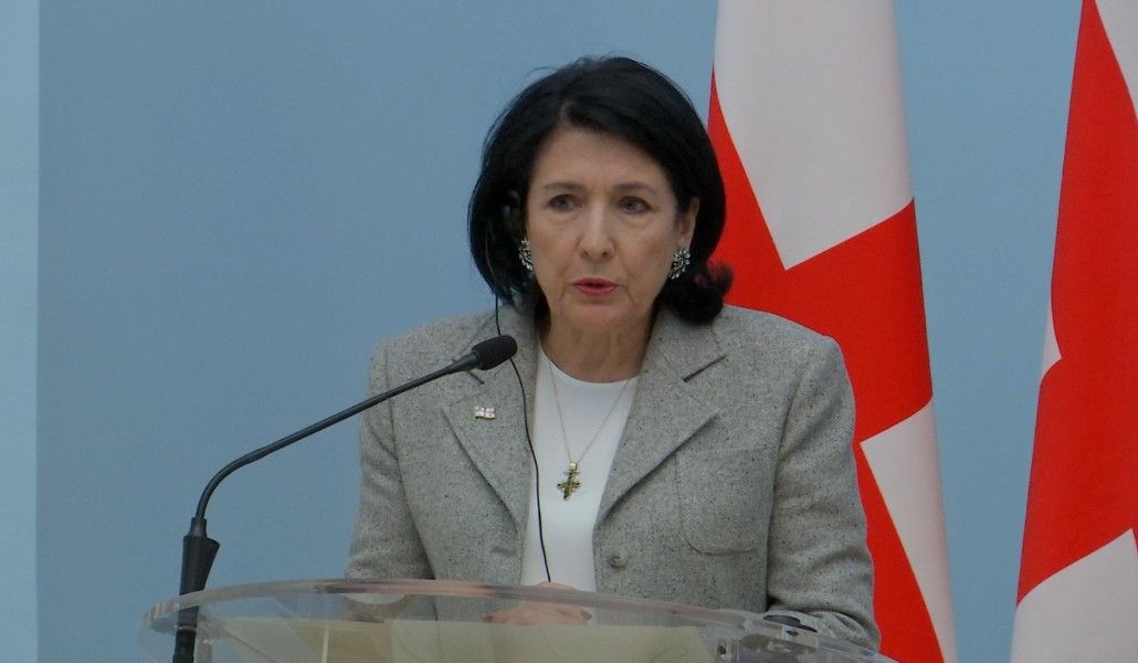 Վրաստանի-նախագահ.00_06_20_16.Still002