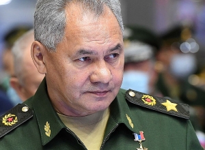 Шойгу провел переговоры по телефону с главами оборонных ведомств Армении и Азербайджана