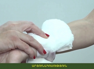 How to provide first aid in case of bleeding? - Human Rights Defender publishs video