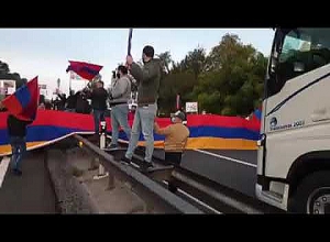 Հայերը փակել են Իսպանիայից Ֆրանսիա տանող ամենամեծ մայրուղիներից մեկը