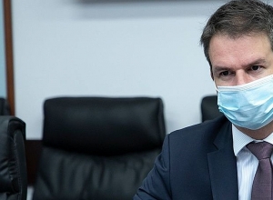 Желаю французам всегда любить Армению, как Армения до сих пор любит нас! Джонатан Лакот