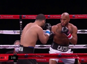 Ռաֆայել Սիմոնյանը 8-րդ հաղթանակն է տարել պրոֆեսիոնալ ռինգում