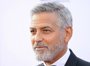 Мы надеемся, мы молимся, чтобы мир был установлен как можно скорее: Джордж  Клуни