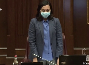 Депутаты почтили минутой молчания память павших на поле боя и жертв 27-го октября