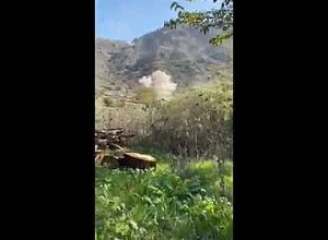 Кадры целенаправленных ударов противника по границе Армении. Между тем азербайджанская сторона усердно отрицает это