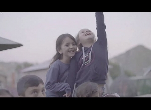 Գեղեցիկ և ուժեղ երգ արցախցի երեխաների կատարմամբ