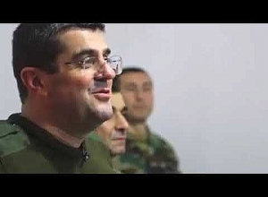 Араик Арутюнян встретился с ополченцами добровольческих отрядов имени Героев Арцаха В. Балаяна и Ш. Мегряна