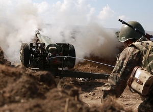 Вражеские силы на восточном участке предприняли попытку атаки с использованием бронетехники