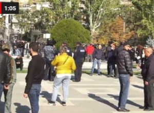 ՈՒՂԻՂ. Ինչ է կատարվում ԱԺ-ի դիմաց