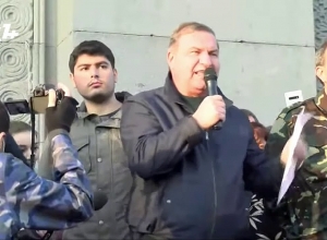 «Калашников сказал, что придут и посредством переговоров прекратят огонь, я доложил – и никакой реакции»