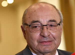 Интервью Вазгена Манукяна 6 телекомпаниям