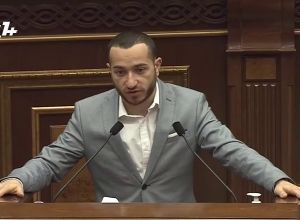 Для находящегося в плену военнослужащего сохранится должностная ставка занимаемой должности