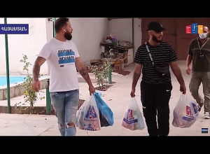 Жилье, гигиенические принадлежности и питание: Объединение армян России помогает арцахцам