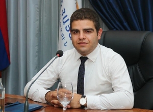 ԱԱԾ աշխատակիցներն այս պահին խուզարկում են ԲՀԿ-ական Աշոտ Անդրեասյանի բնակարանը