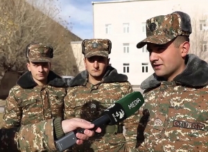 Քարվաճառի զորամասի զինվորներն ու սպաները