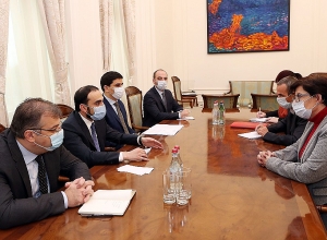 Вице-премьер Тигран Авинян принял представителей МККК