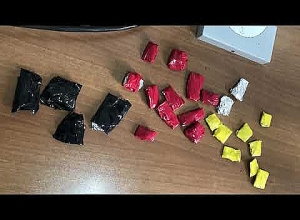 Դավիթաշենի բաժանմունք բերման ենթարկվածի խուզարկությամբ փաթեթներով մարիխուանա է հայտնաբերվել