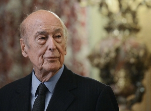 От коронавируса умер бывший президент Франции Жискар д'Эстен