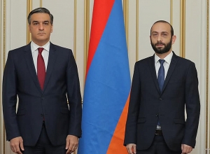 Арарат Мирзоян встретился с Омбудсменом Арманом Татояном