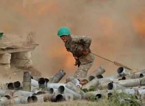 Famous photo guy from war Arman Edigaryan is at home