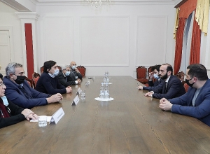 Арарат Мирзоян встретился с представителями академических кругов