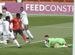 «Արարատ-Արմենիան» հաղթեց «Փյունիկին» և միավորներով հավասարվեց առաջատարին