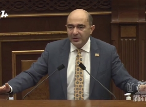 Агентства РФ представляют нам, что общественный транспорт в Арцахе восстановлен: Марукян