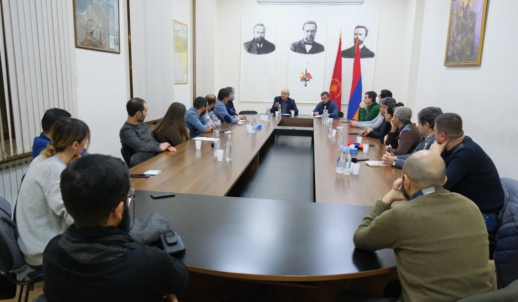 վազգեն