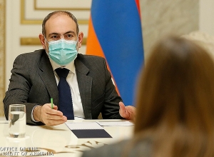 Премьер-министр встретился с послом США в Армении