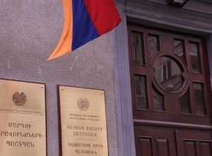 Представители Омбудсмена посетили лиц, возвратившихся вчера из азербайджанского плена