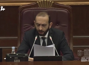 Арарат Мирзоян зачитал письмо председателя ВСС