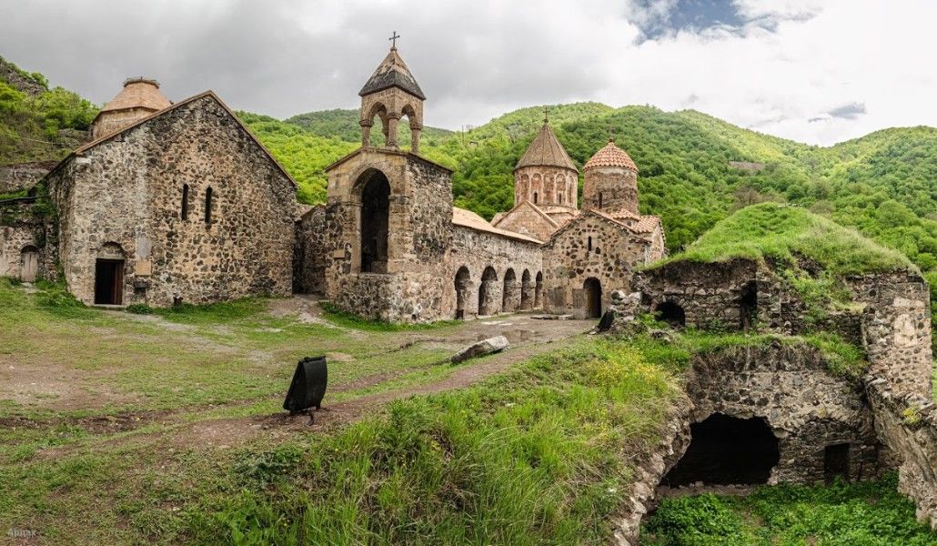 dadivank 1