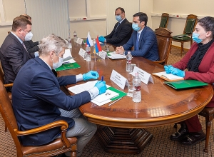 Акоп Аршакян провёл обсуждения