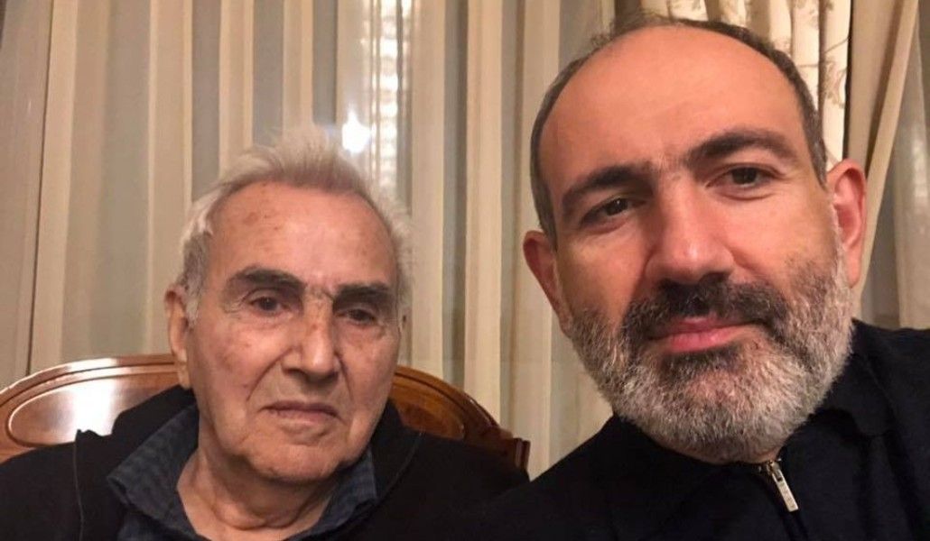 Pashinyan-hayr-e1608119148366