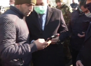 Пашинян в Сисианском пантеоне почтил память павших героев: ПРЯМОЙ ЭФИР