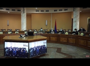 Министр обороны поговорил по видеосвязи с родственниками военнопленных