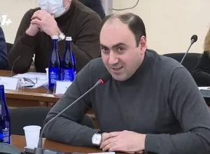 Հանկարծ ձեր մտքով չանցնի այսօրվա փողոց դուրս եկող անձանց պատասխանատվության ենթարկել