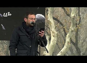 Манукян зачитал текст отставки заместителя командующего красноберетчиков Хачика Товмасяна